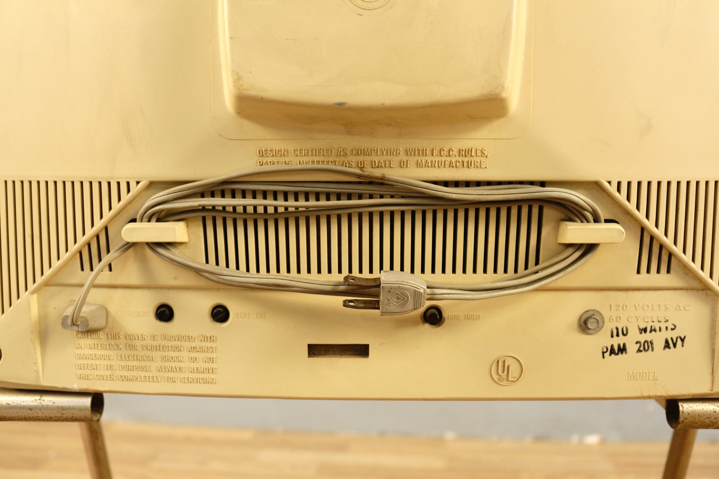 1970s General Electric Television With Stand - ONLINE ONLY