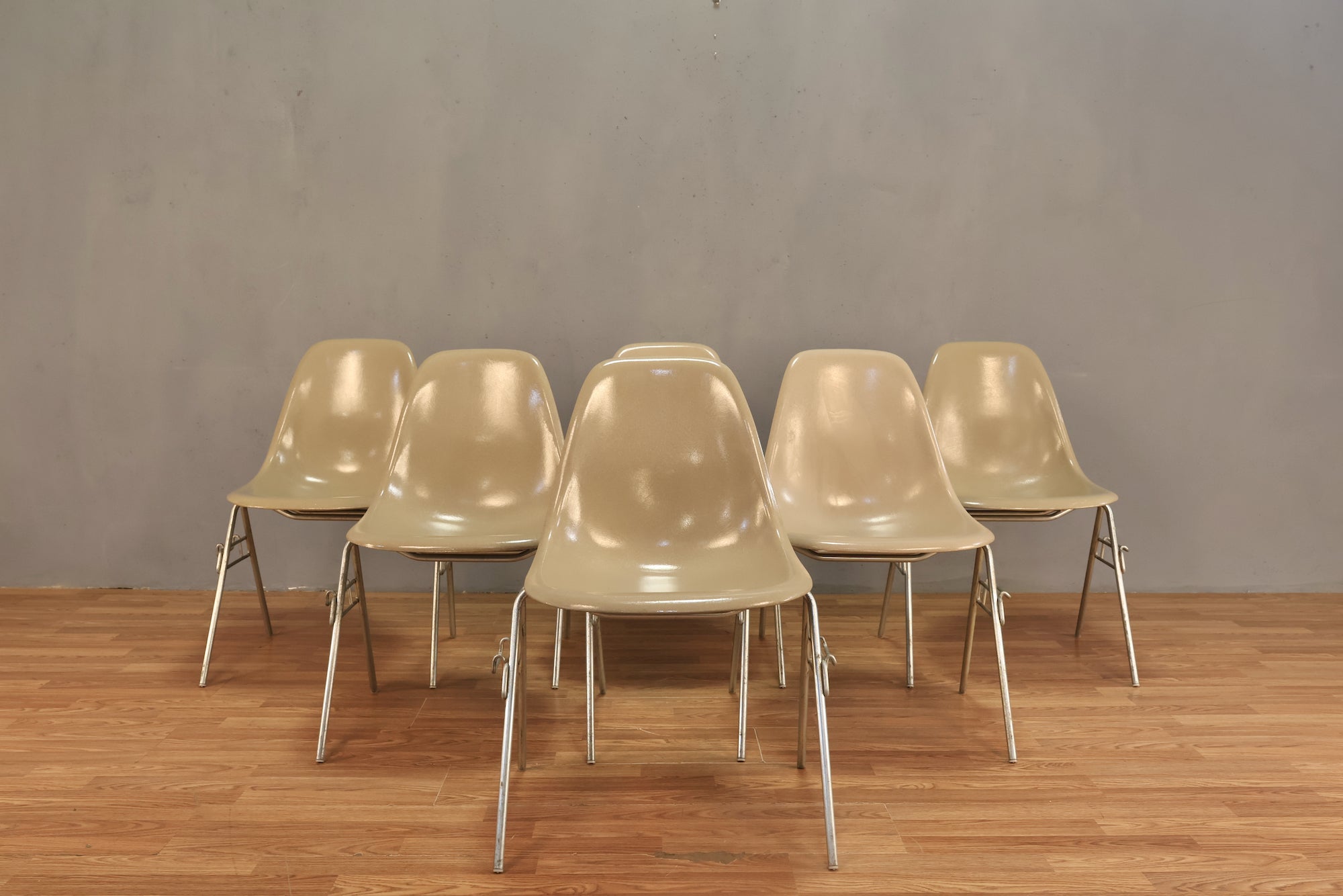Eames 1960s Greige Fiberglass DSS Chair – Furnish Green