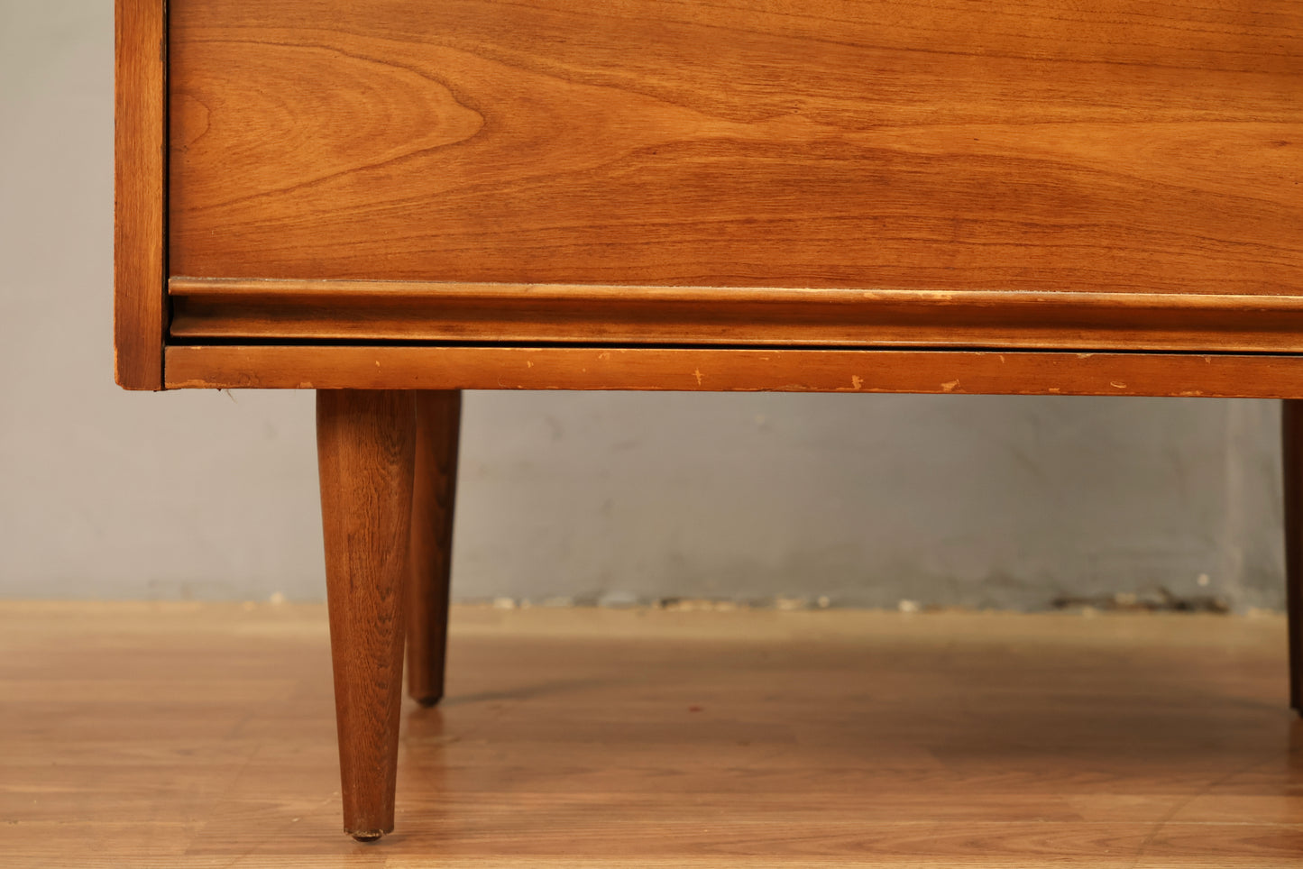 Le Corbusier-Style "Petit Modele" Club Chair