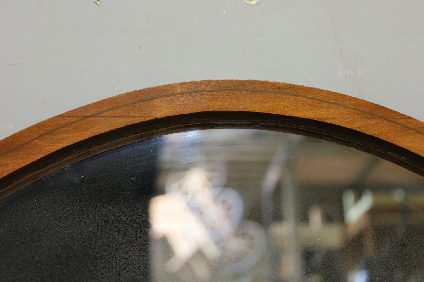 Elegant Curve-Top Mirror