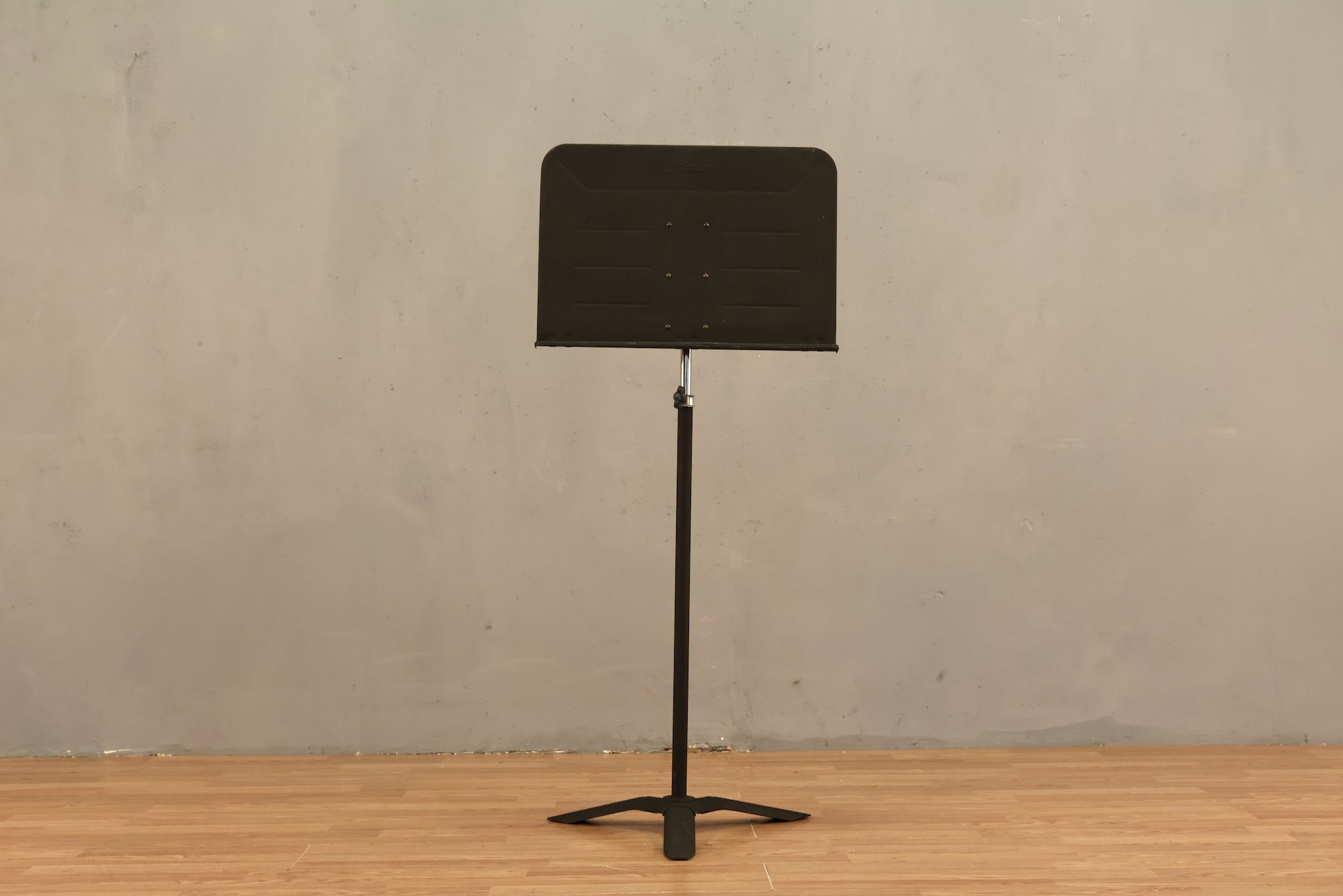 Black Metal Music Stand – Furnish Green