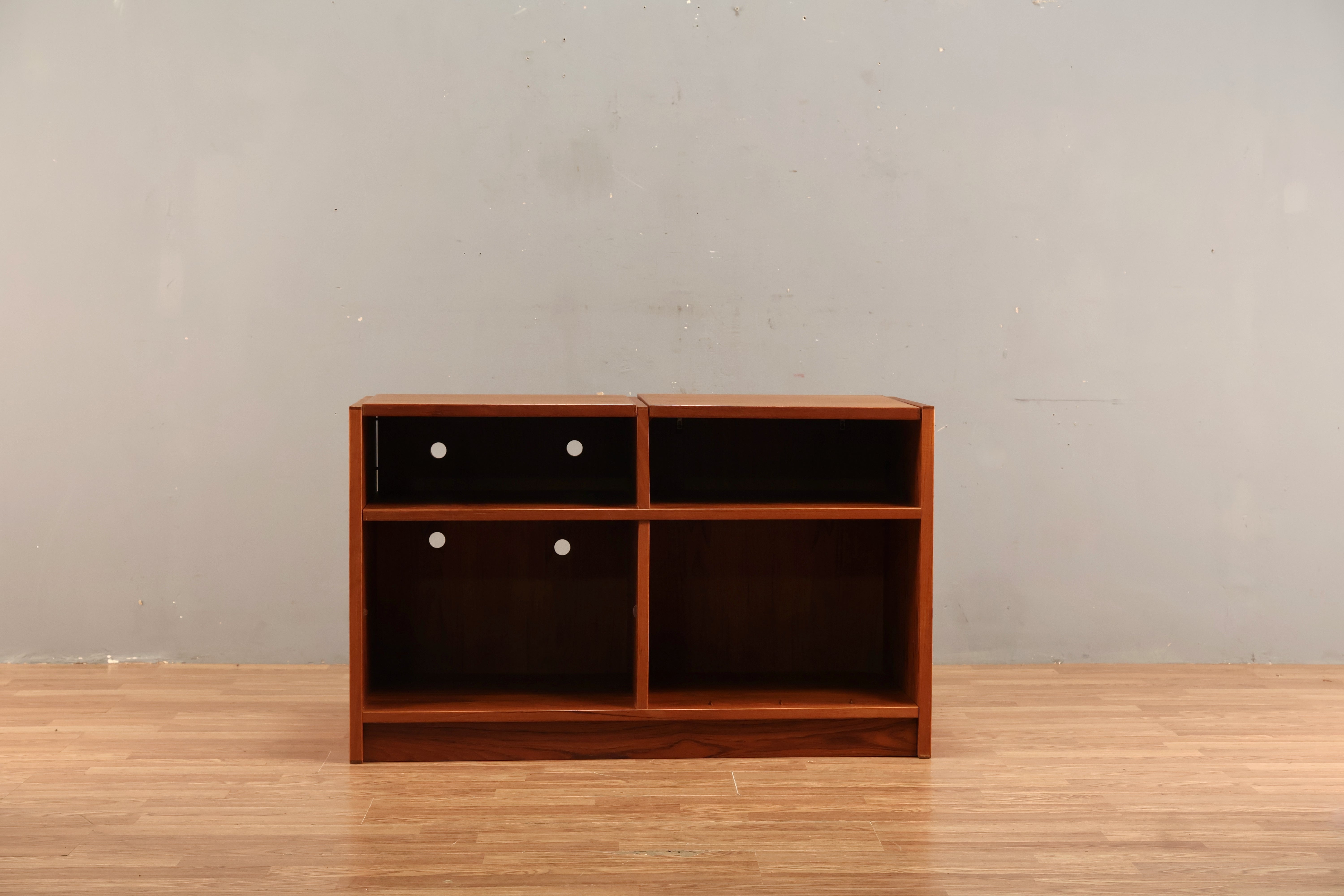 Danish Teak Flip-Top Media Console – Furnish Green