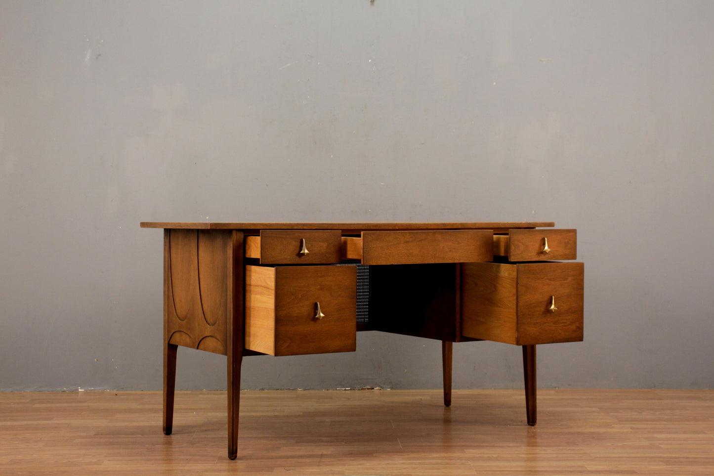 Broyhill Brasilia Walnut 5-Drawer Desk