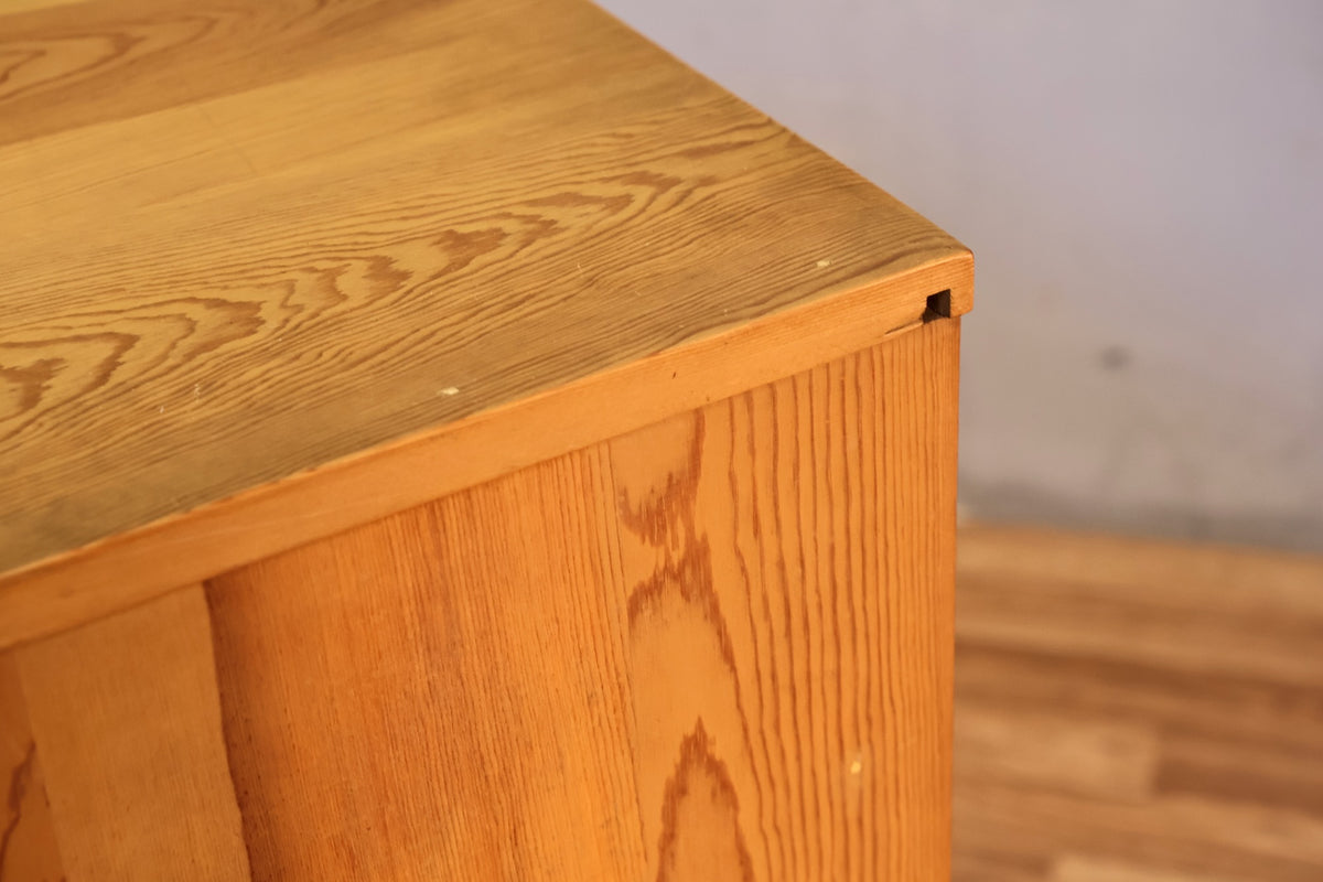 Pine 1-Drawer Corner Table