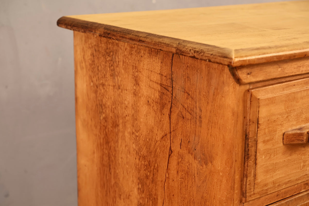 Country Pine 3-Drawer Dresser