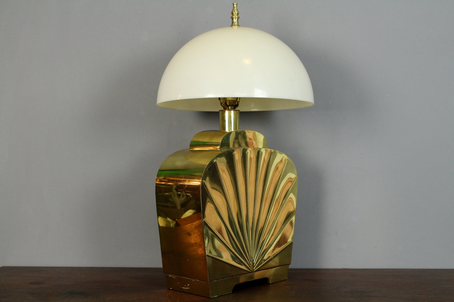 Deco Revival Gold Table Lamp