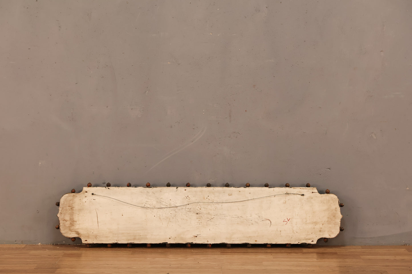 "Mark Twain Salon" Distressed Sign