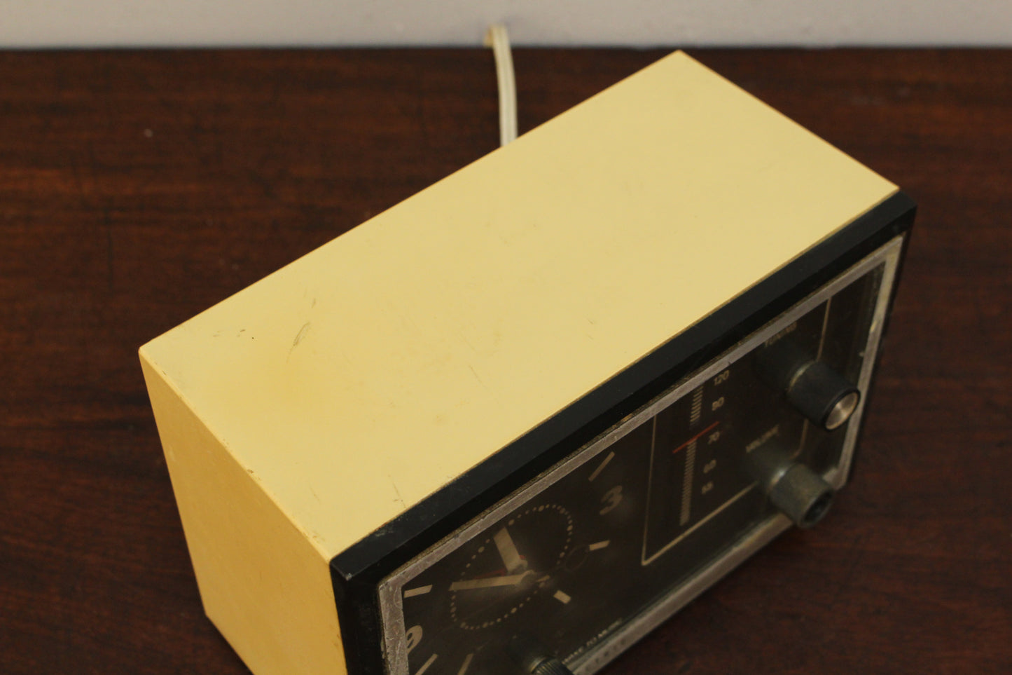 Prop 1960s General Electric Clock Radio