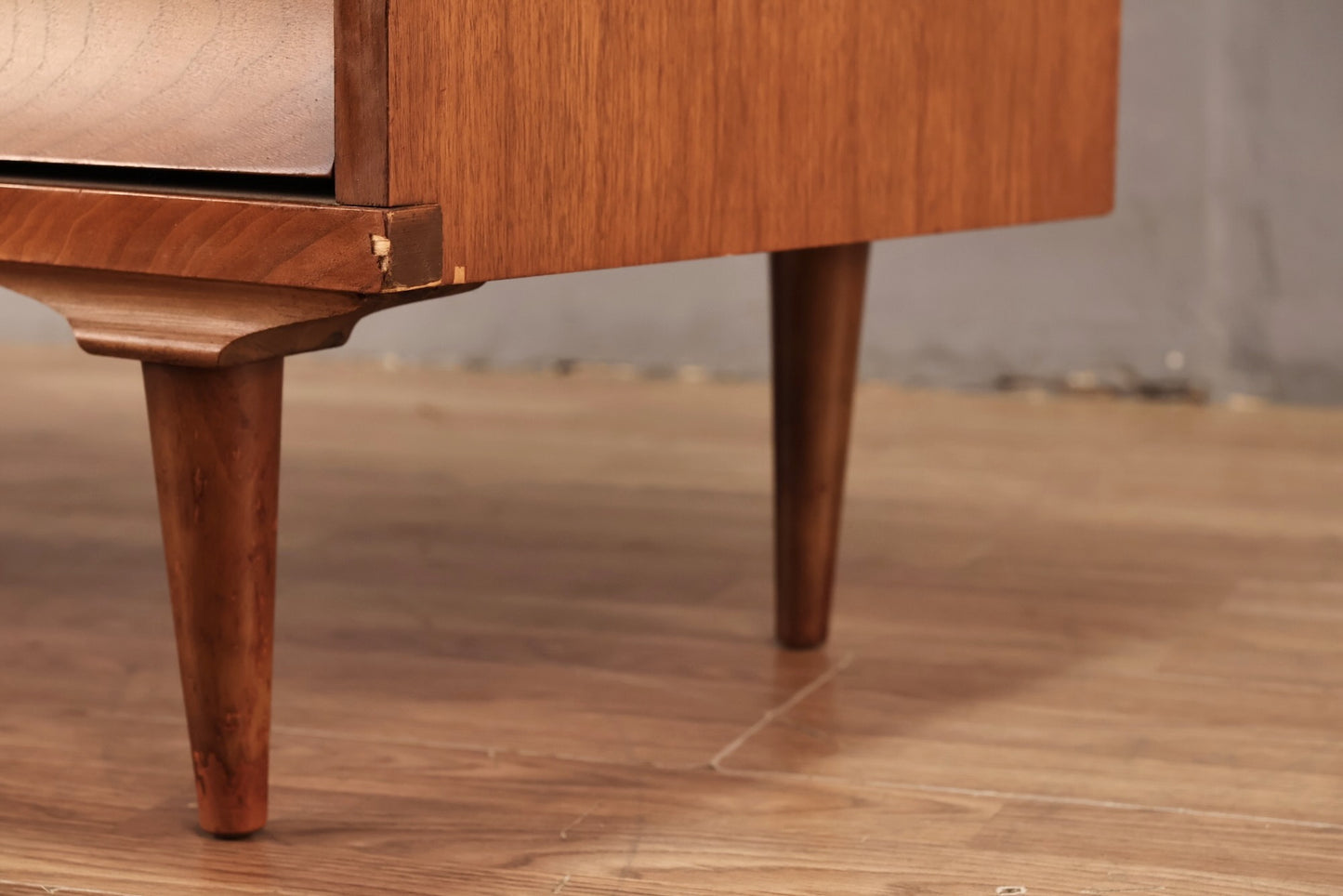 Mid Century Concave Walnut 5-Drawer Dresser