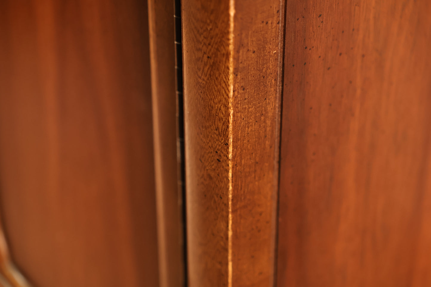 Mid Century Paneled 5-Drawer Bachelor's Chest