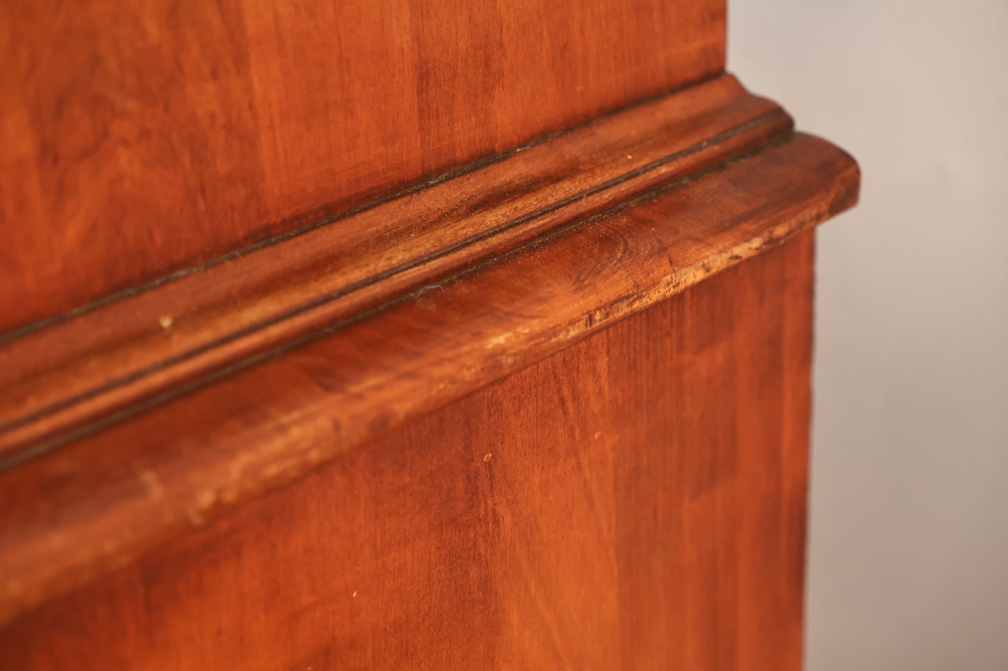 Country Maple 5-Drawer Highboy Dresser