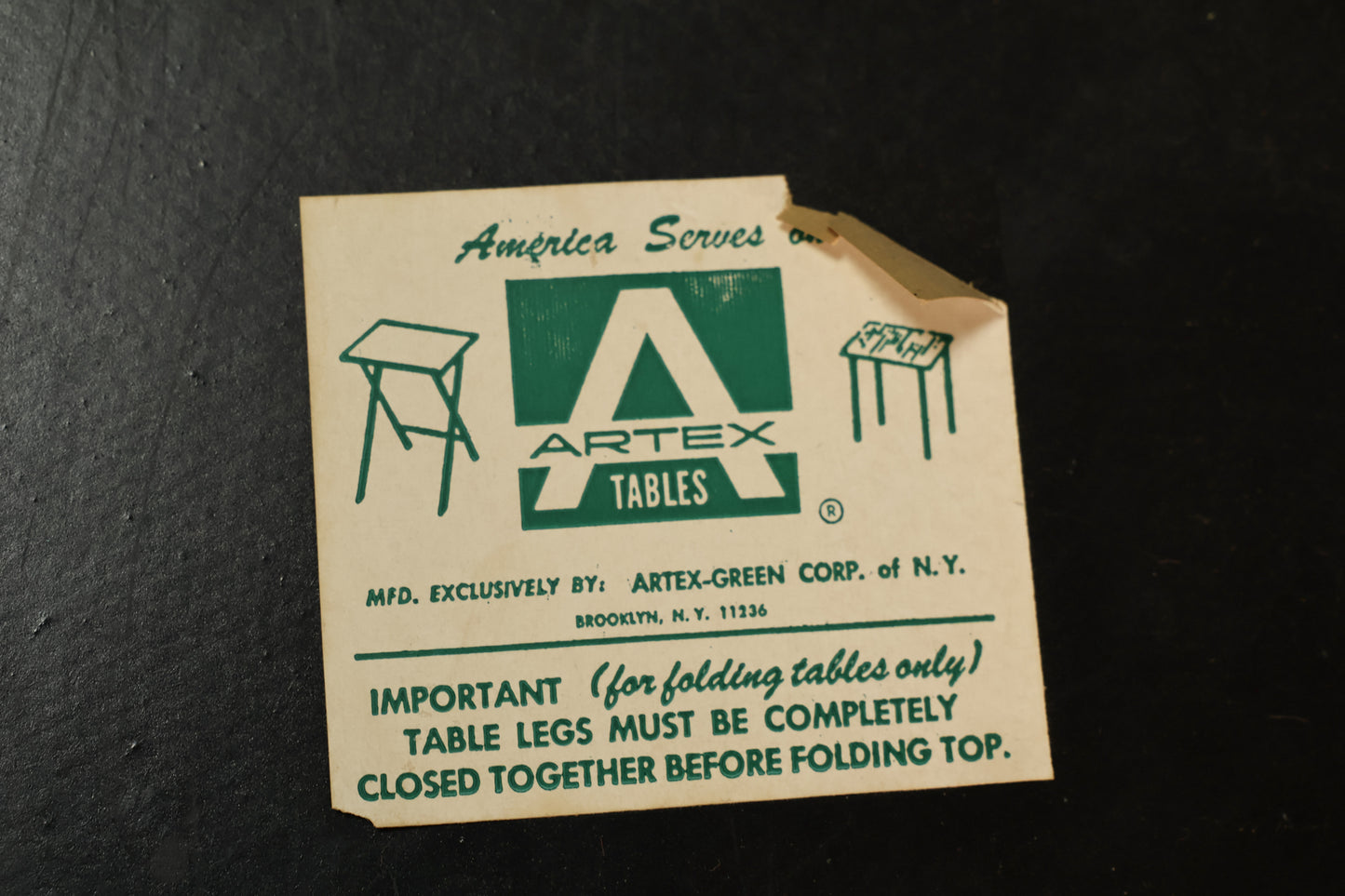 Set of 4 Artex Zodiac Tray Tables