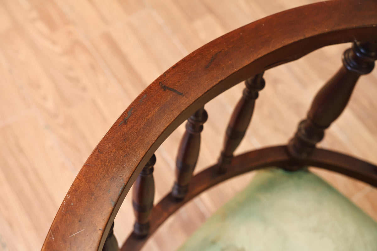 Victorian Spindle-Back Corner Chair