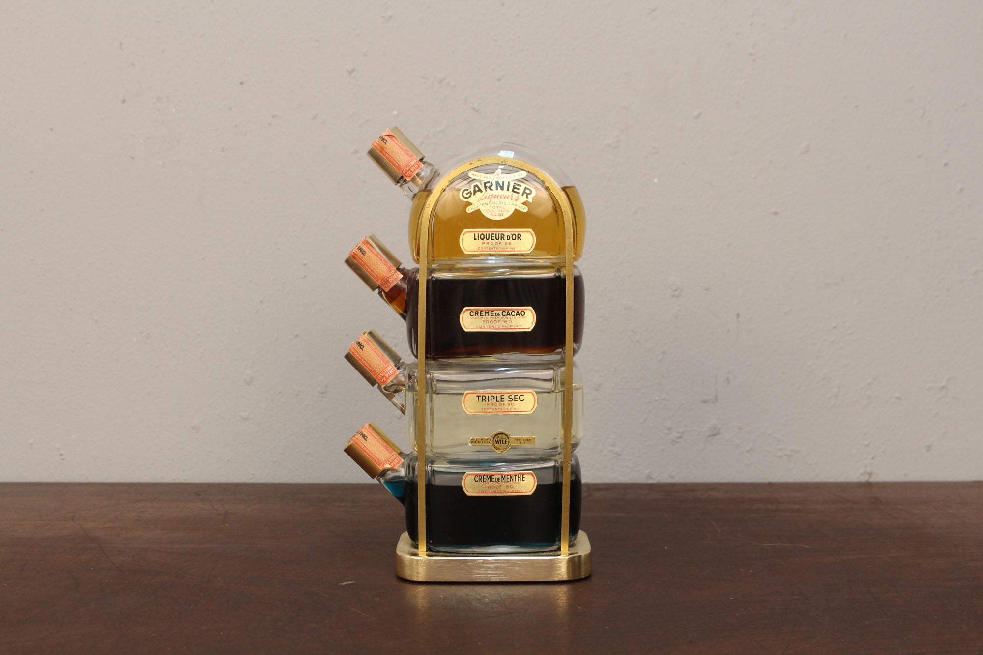 Garnier Liqueurs Stacked Decanter Set – Furnish Green