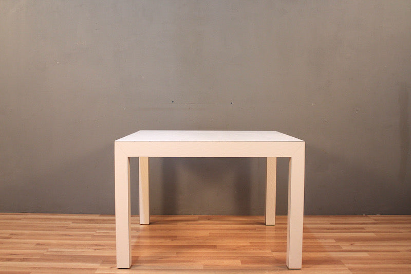 White Textured Laminate Parsons End Table – ONLINE ONLY