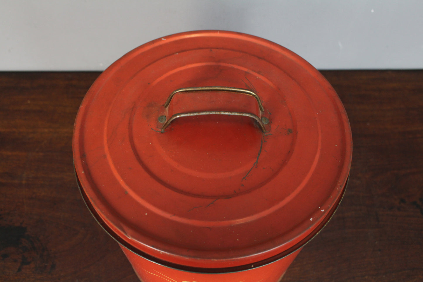 Red Iris Metal Bucket
