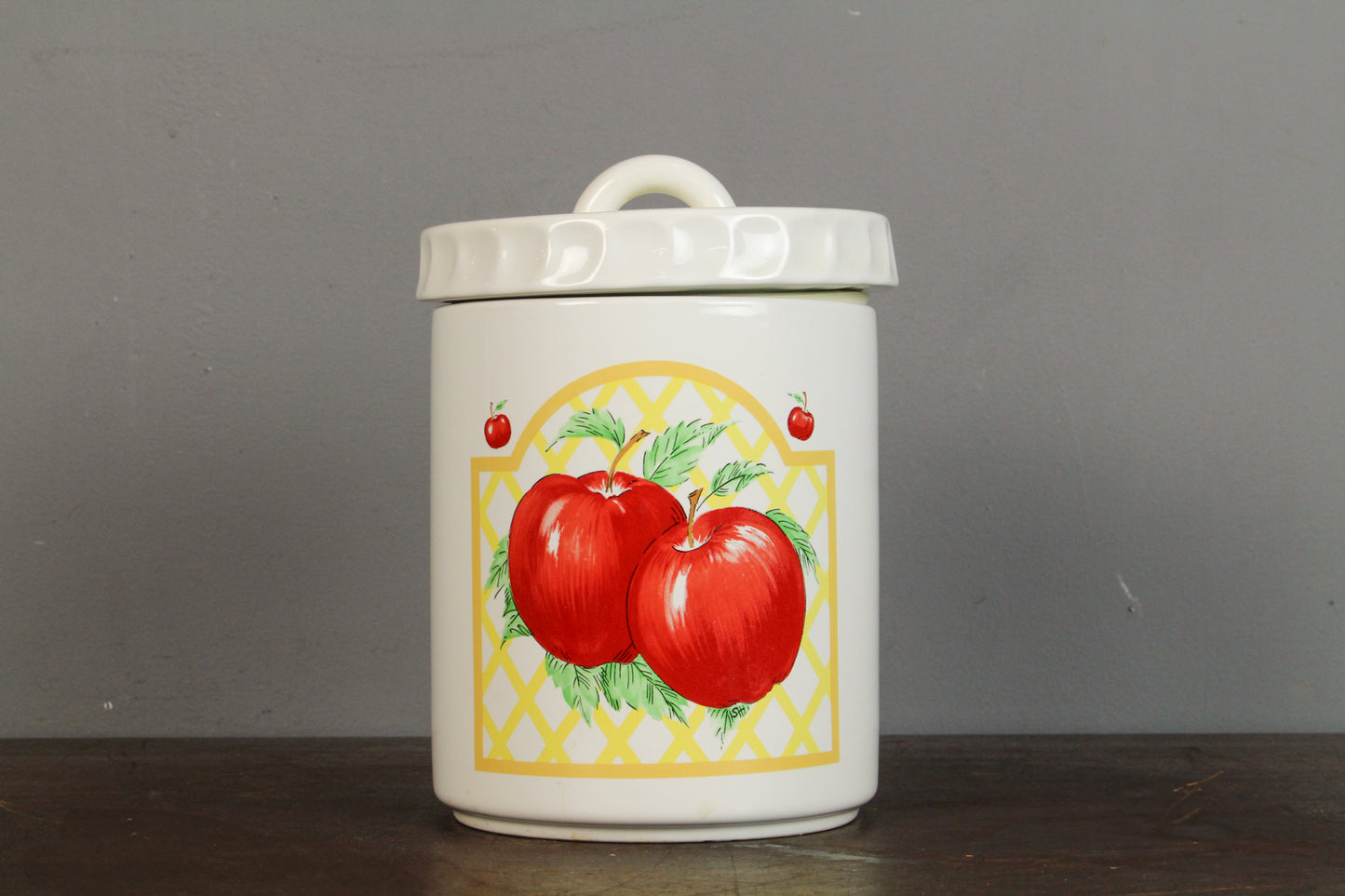 Himark Country Apple Ceramic Jar