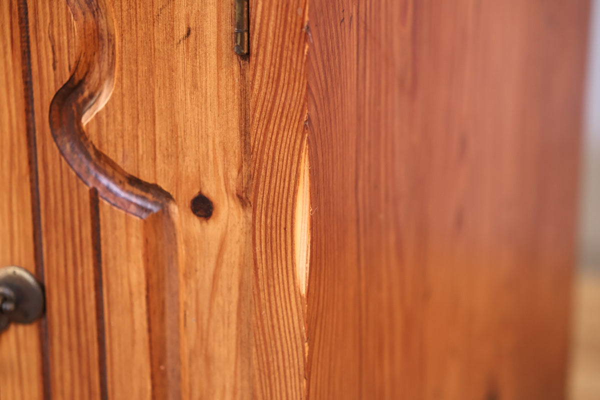 Country Pine 4-Door Record Cabinet