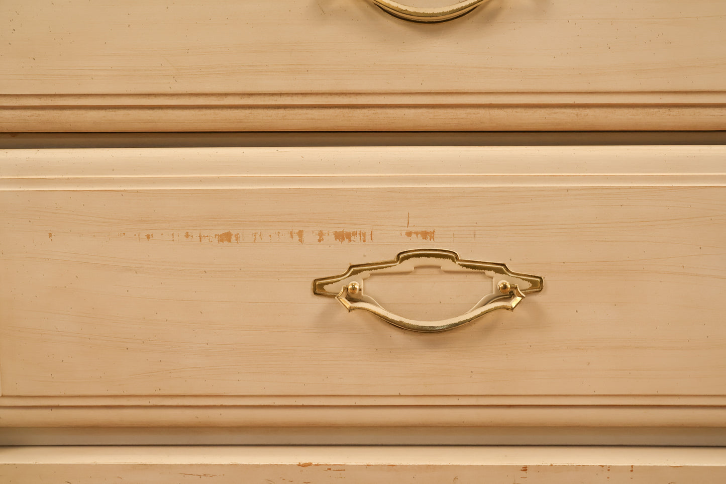 Country White & Laminate 3-Drawer Commode