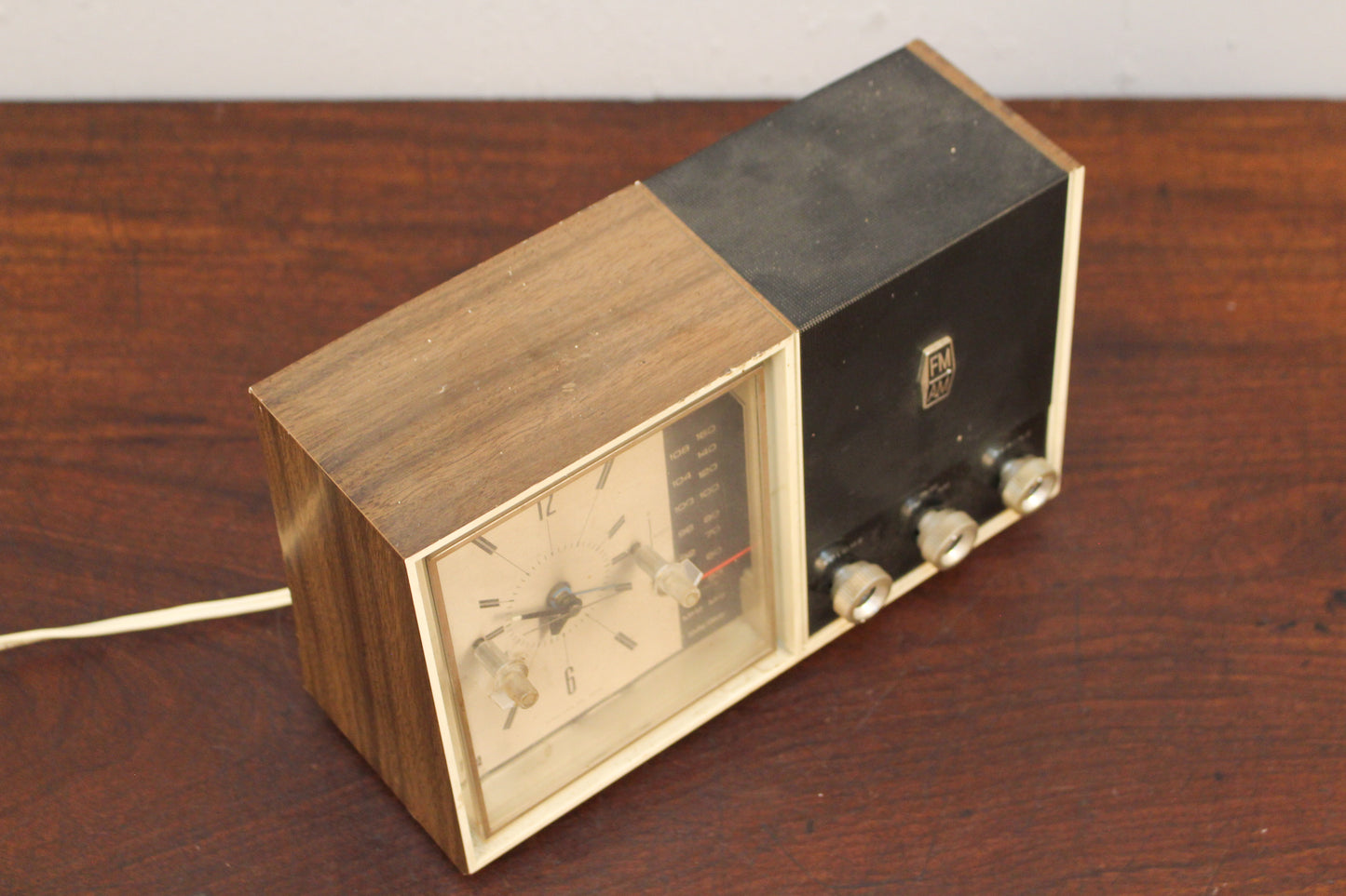 1960s Panasonic Prop Clock Radio