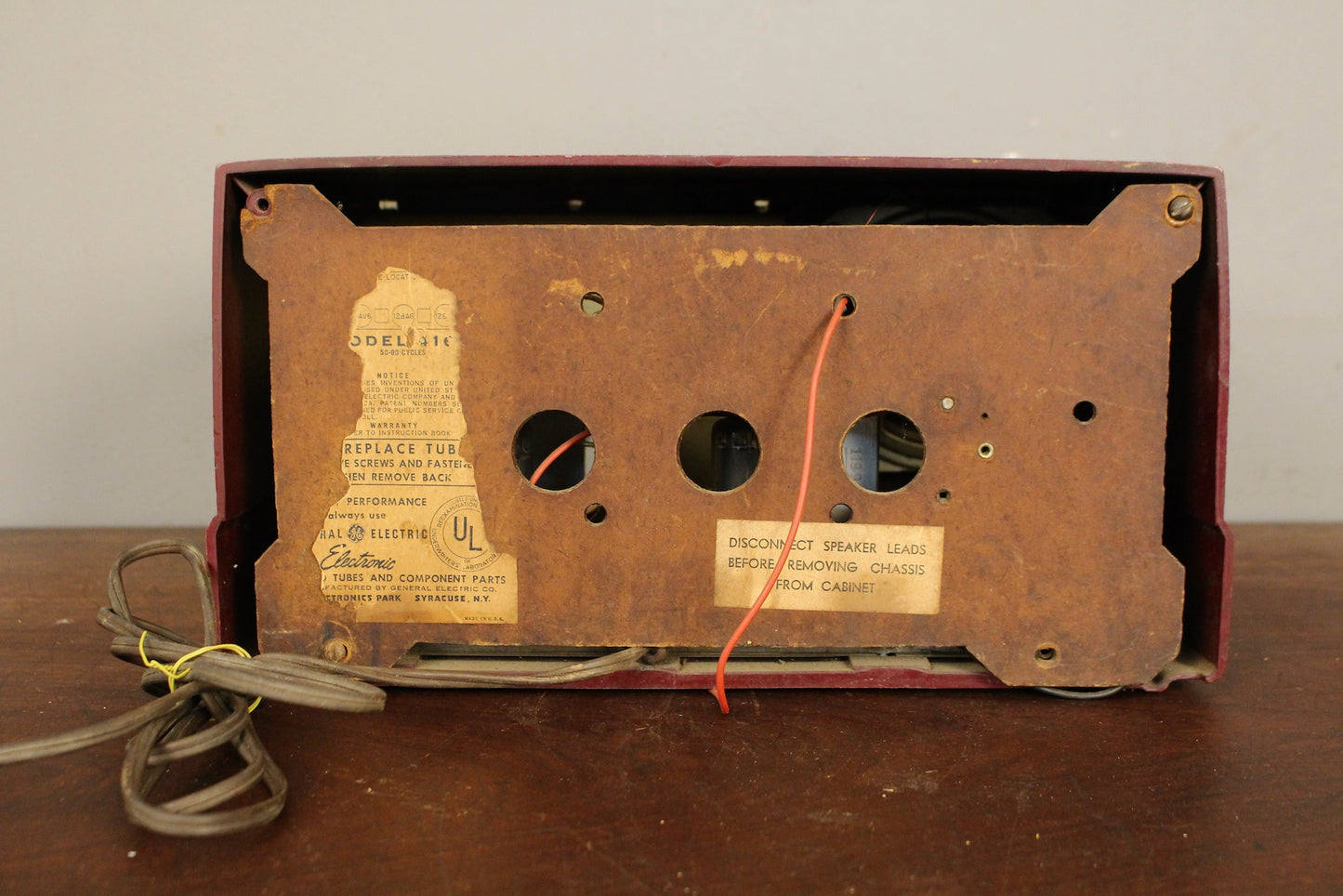 1950s Maroon Tube Radio