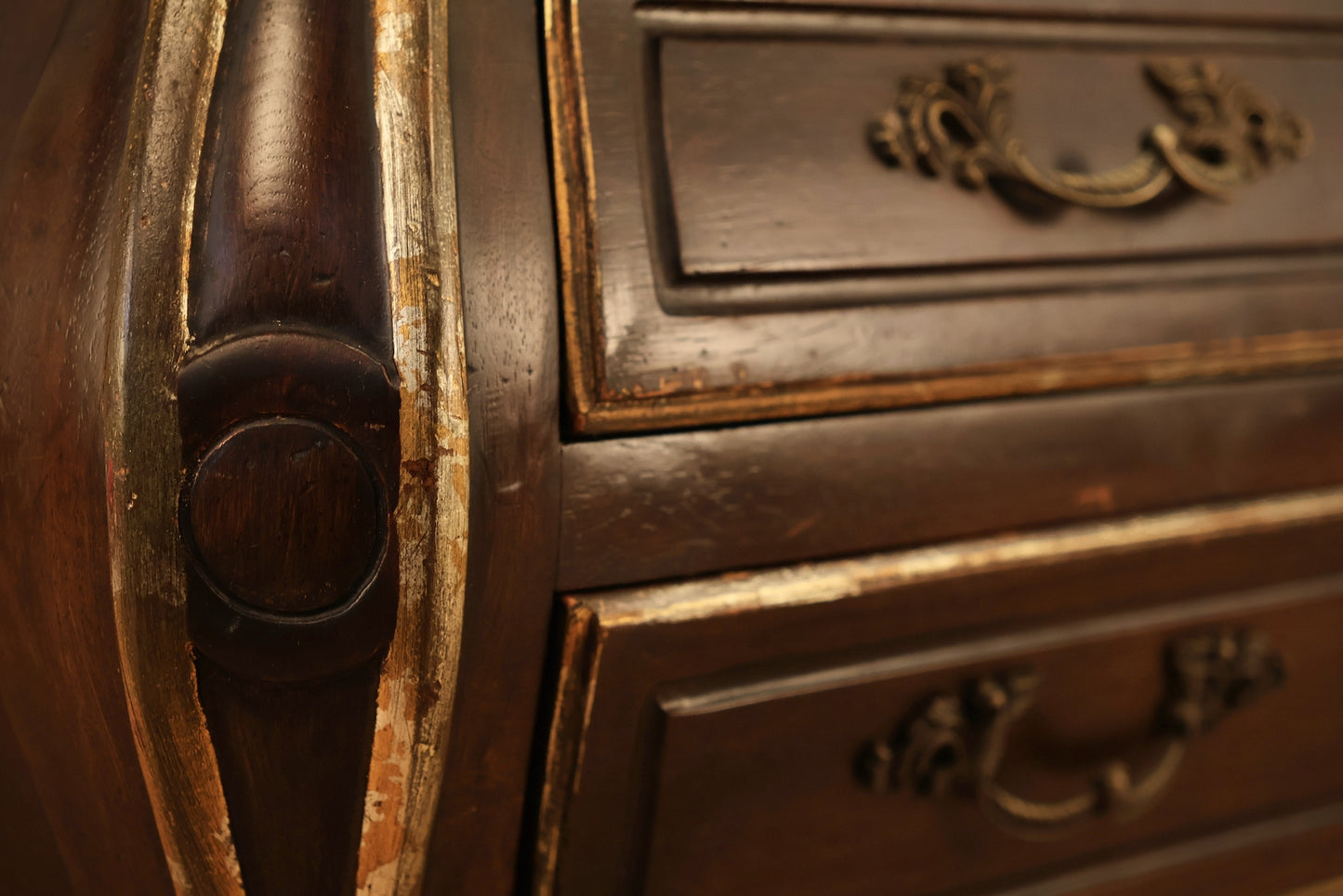 Low Heritage 2-Drawer Bombe Chest