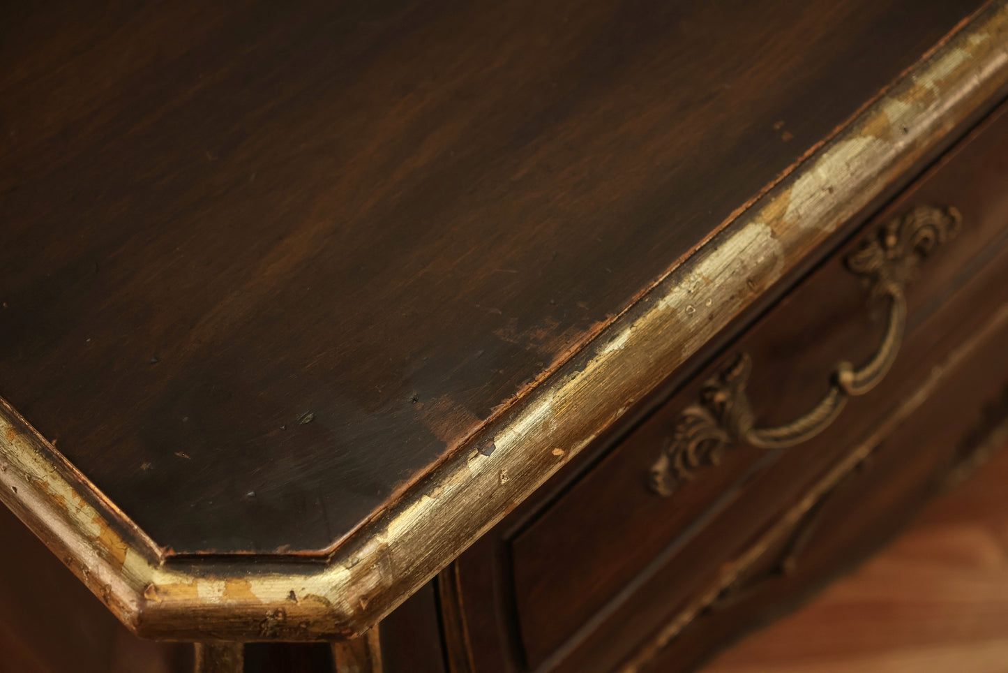 Low Heritage 2-Drawer Bombe Chest