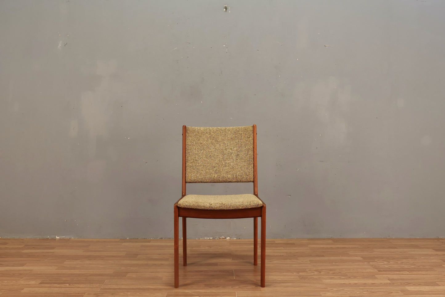 Mid Century Teak & Oatmeal Side Chair