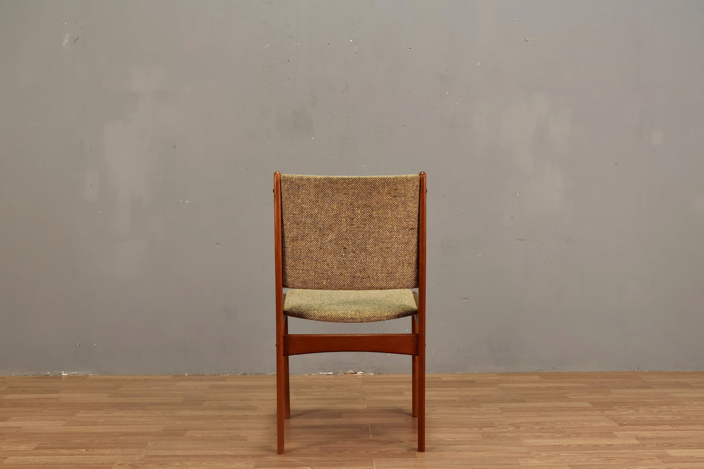 Mid Century Teak & Oatmeal Side Chair