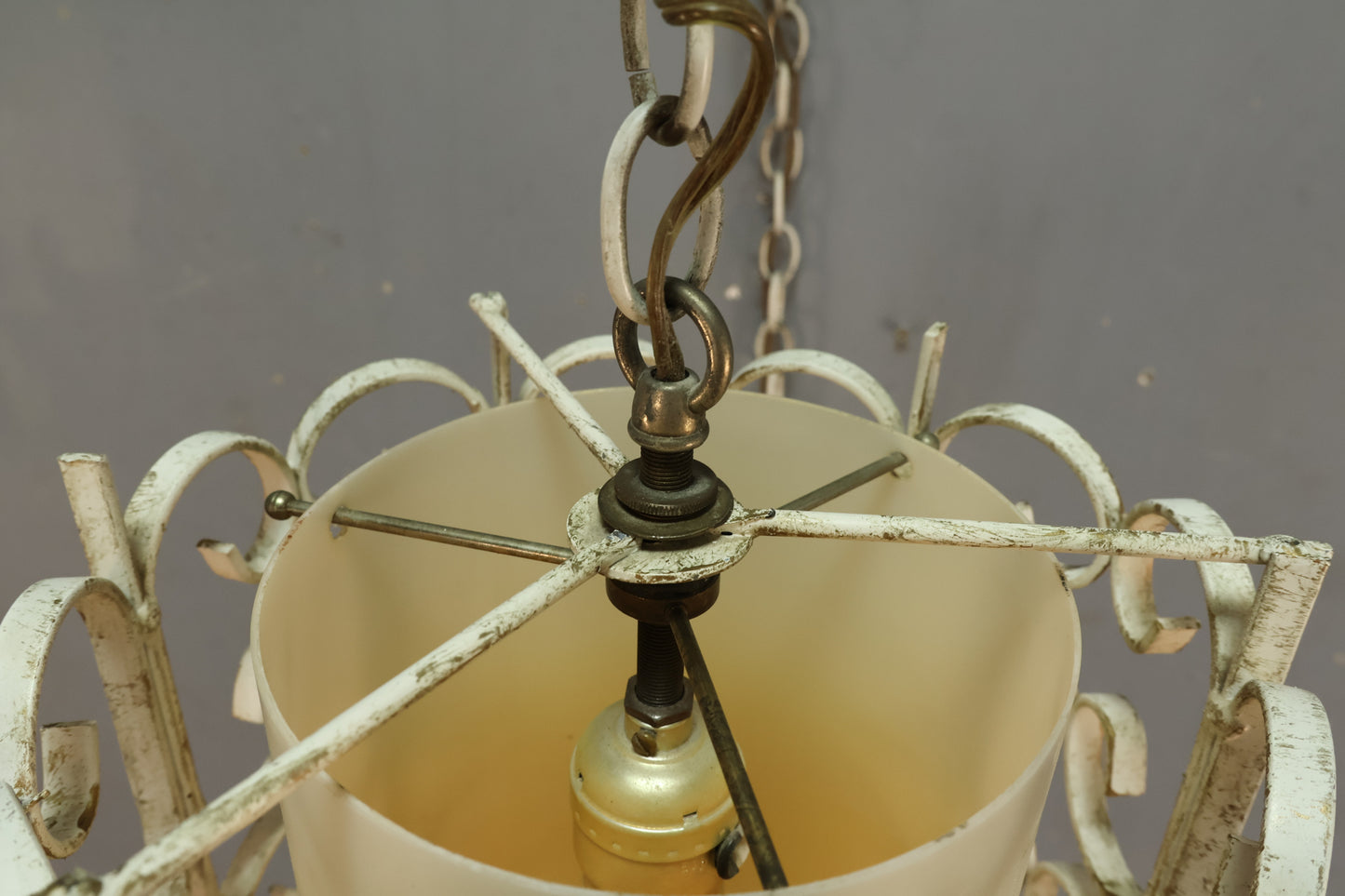 Ivory Iron Garden Gate Swag Lamp