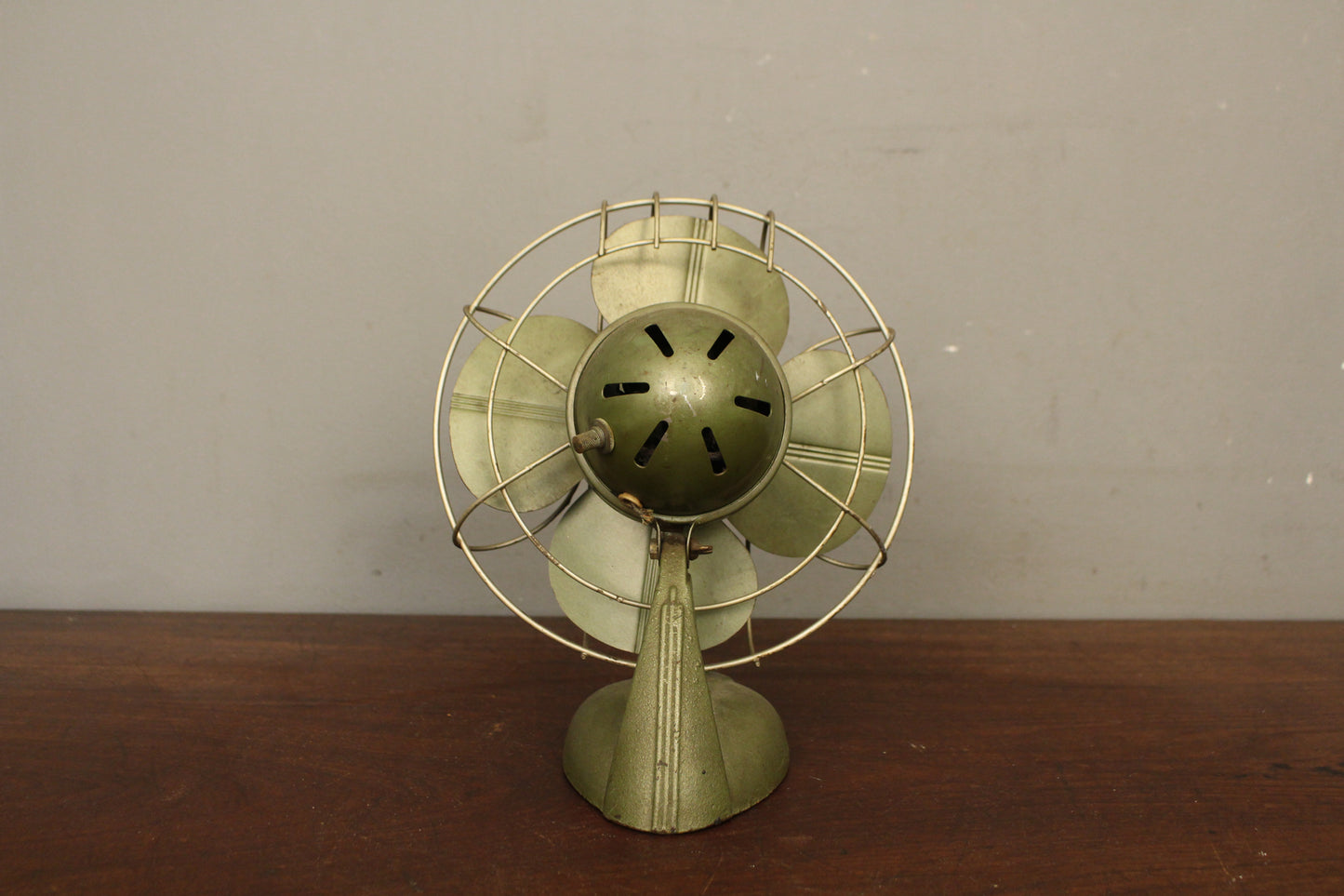 Prop Petite Handybreeze Desk Fan