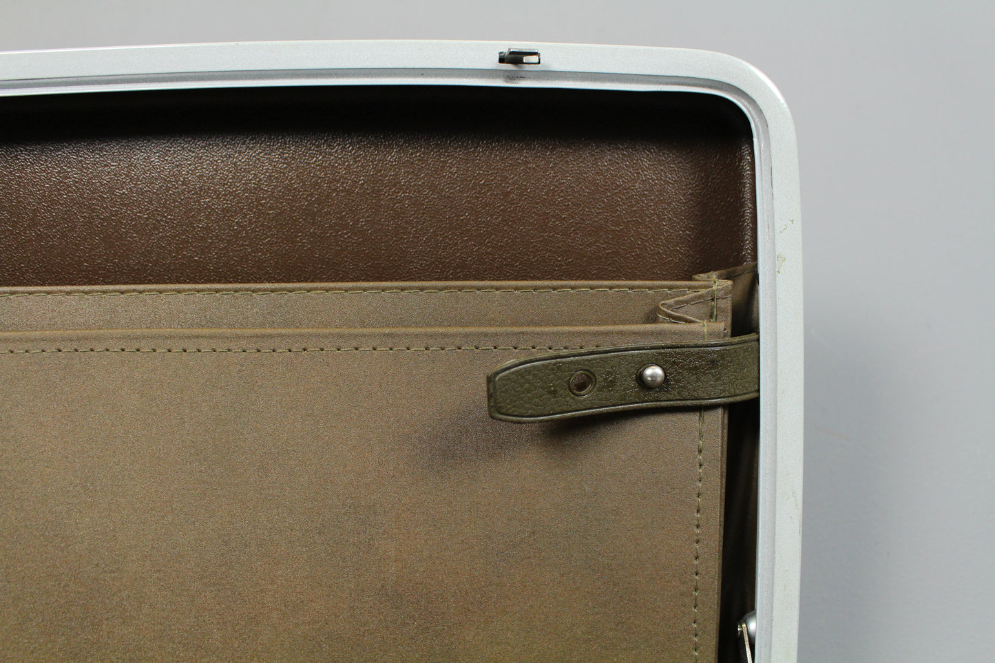 Samsonite Classic 100 Brown Briefcase