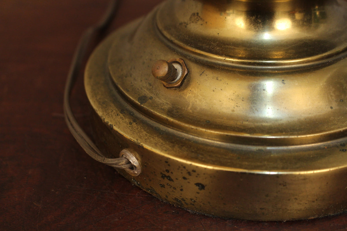 Luxe Brass Urn Table Lamp