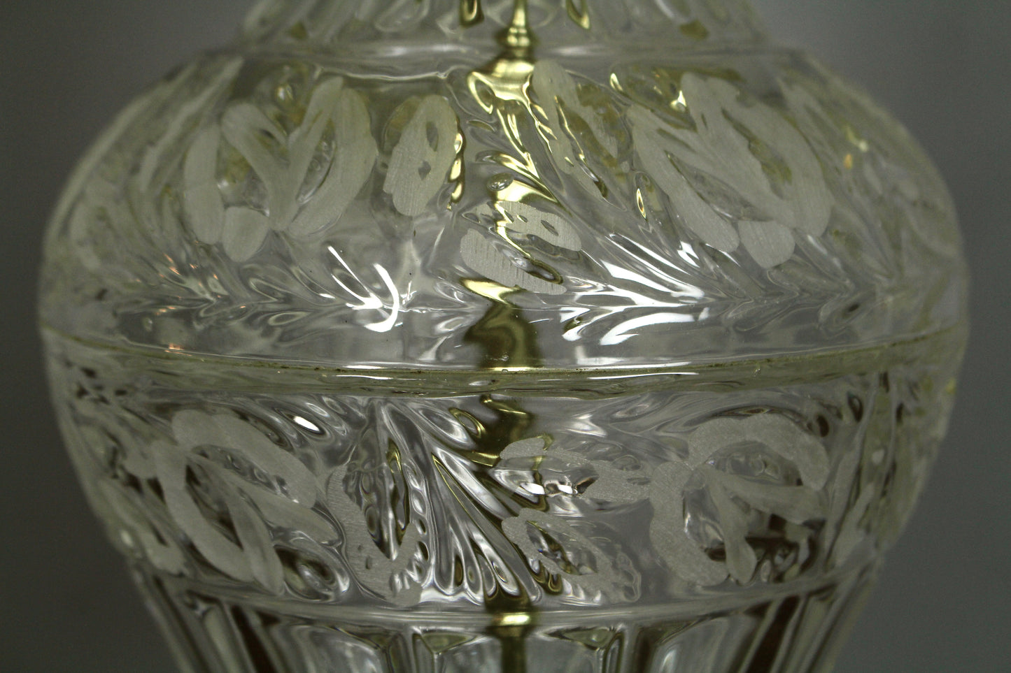 Elegant Cut Glass Table Lamp