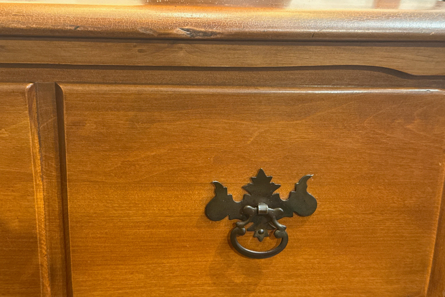 Country Maple 6-Drawer Dresser