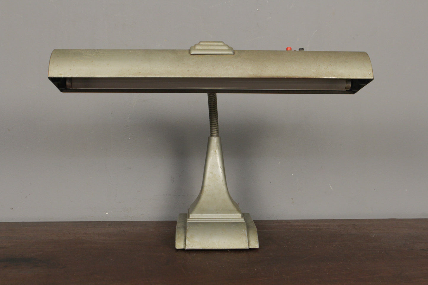 Deco Industrial Gooseneck Banker's Lamp
