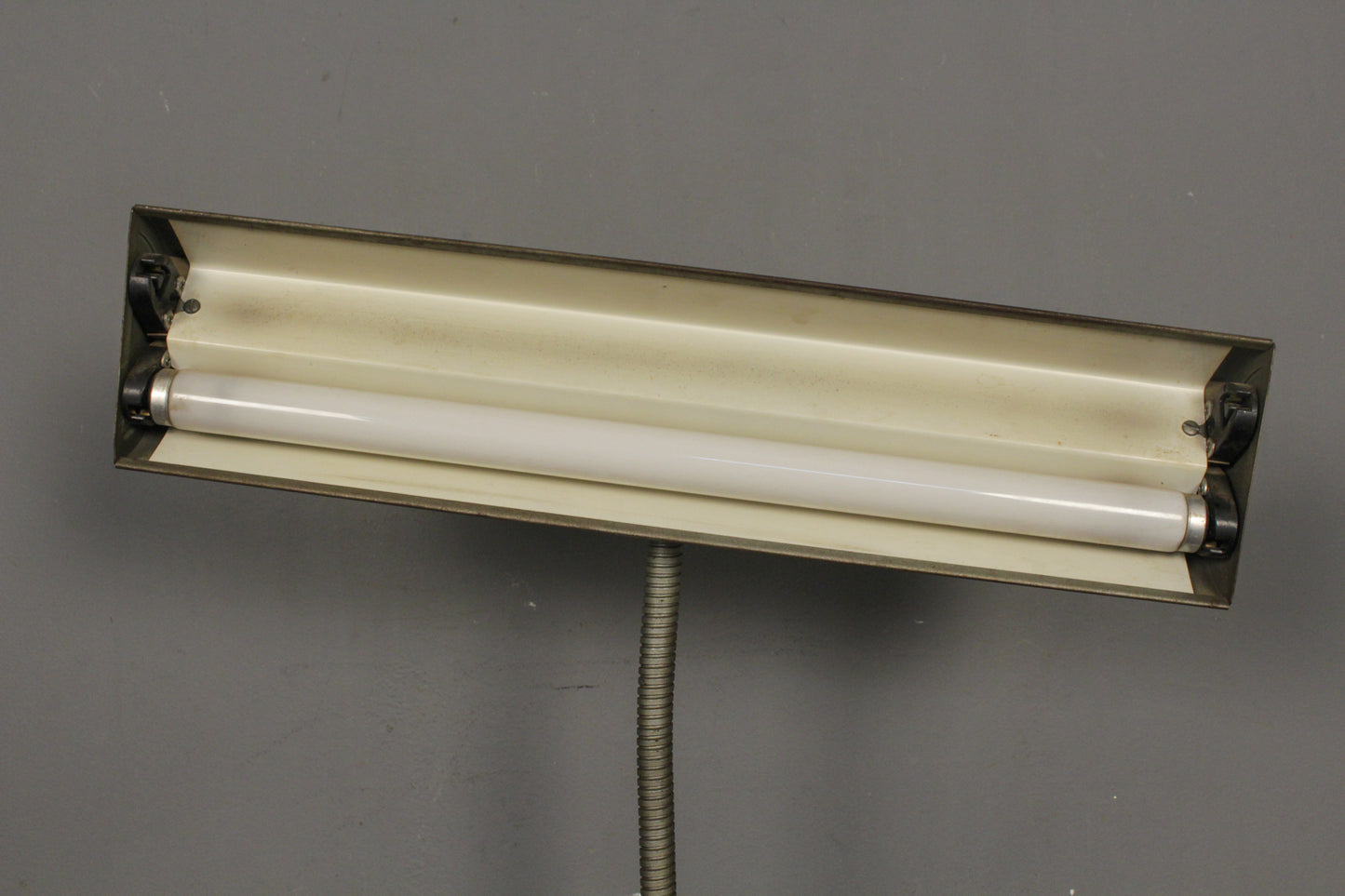 Deco Industrial Gooseneck Banker's Lamp