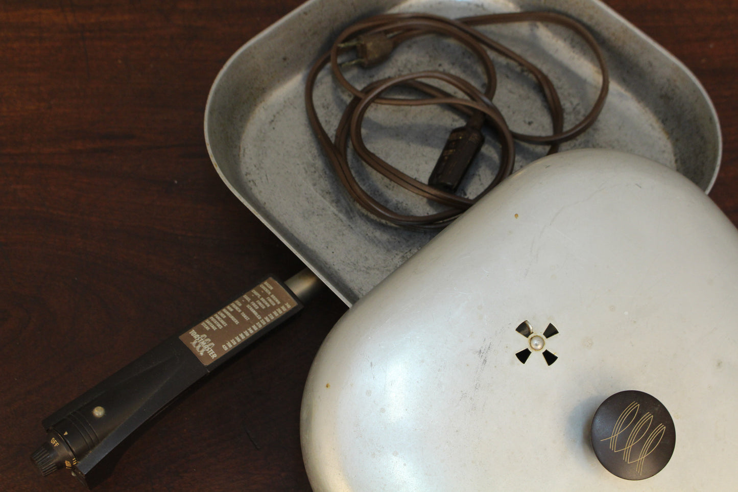 Prop Toastmaster Electric Skillet