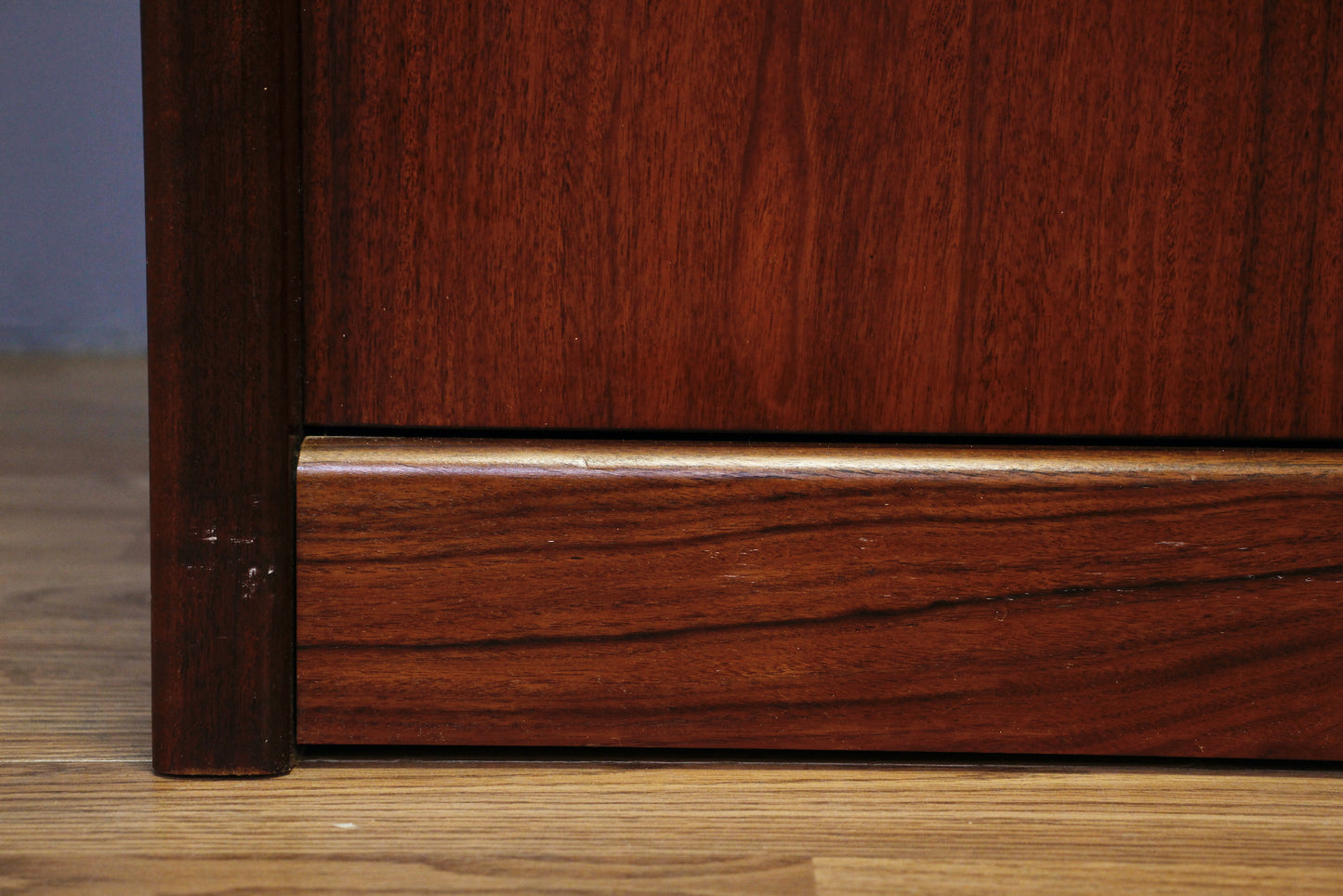 Slim Rosewood Illuminated 3-Drawer Wall Unit