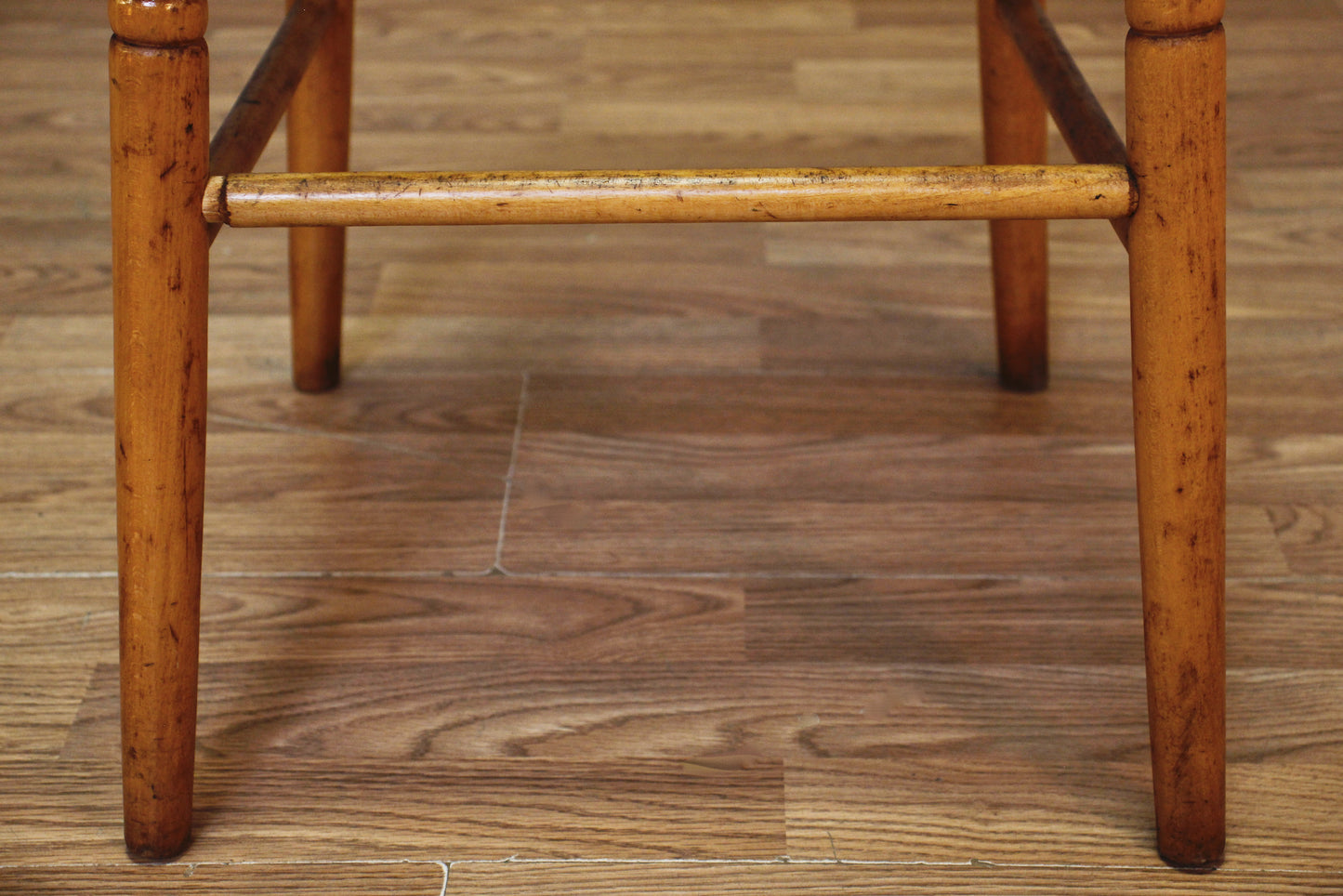Maple Windsor Bar Stool