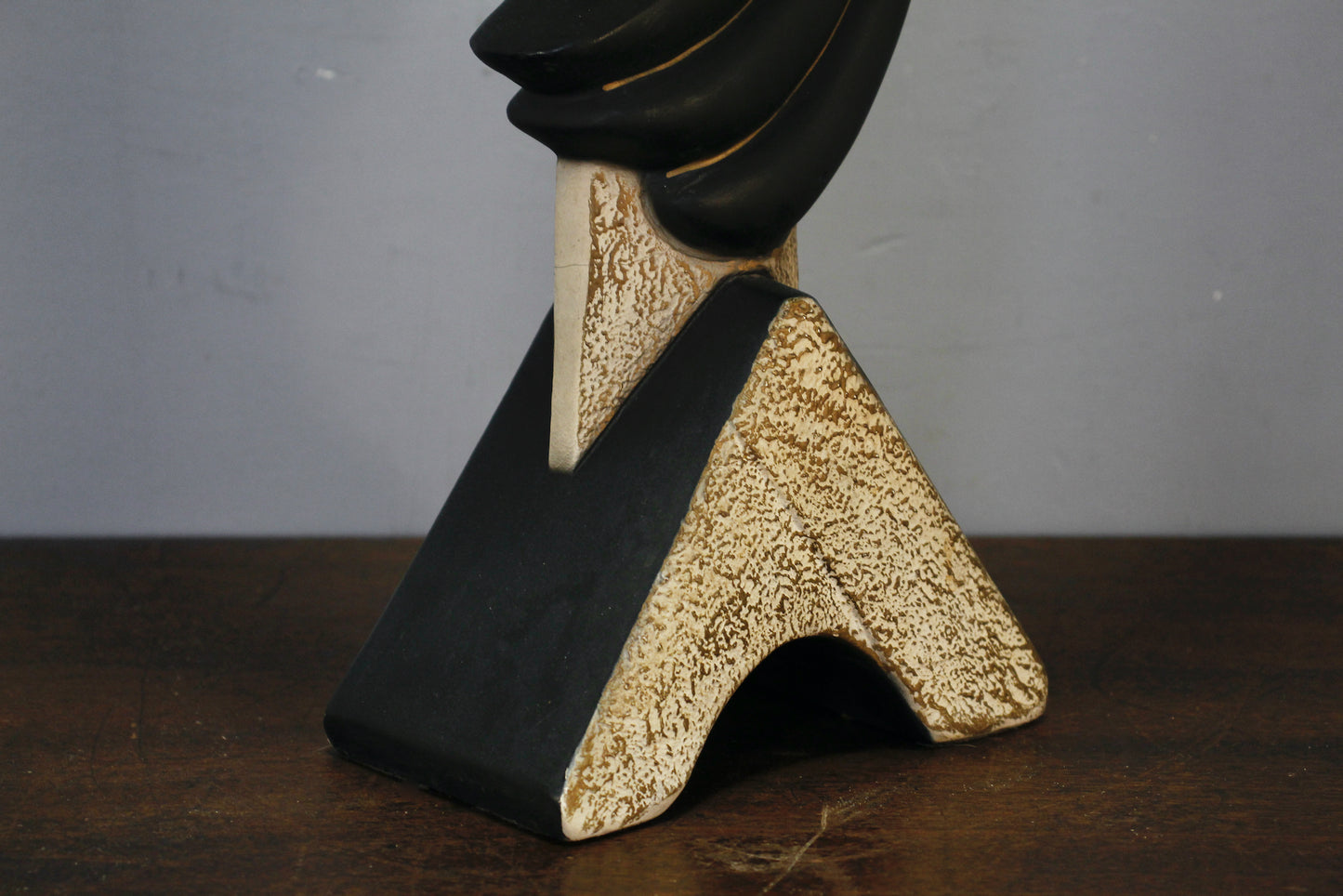 Atomic Black & White Chalkware Table Lamp
