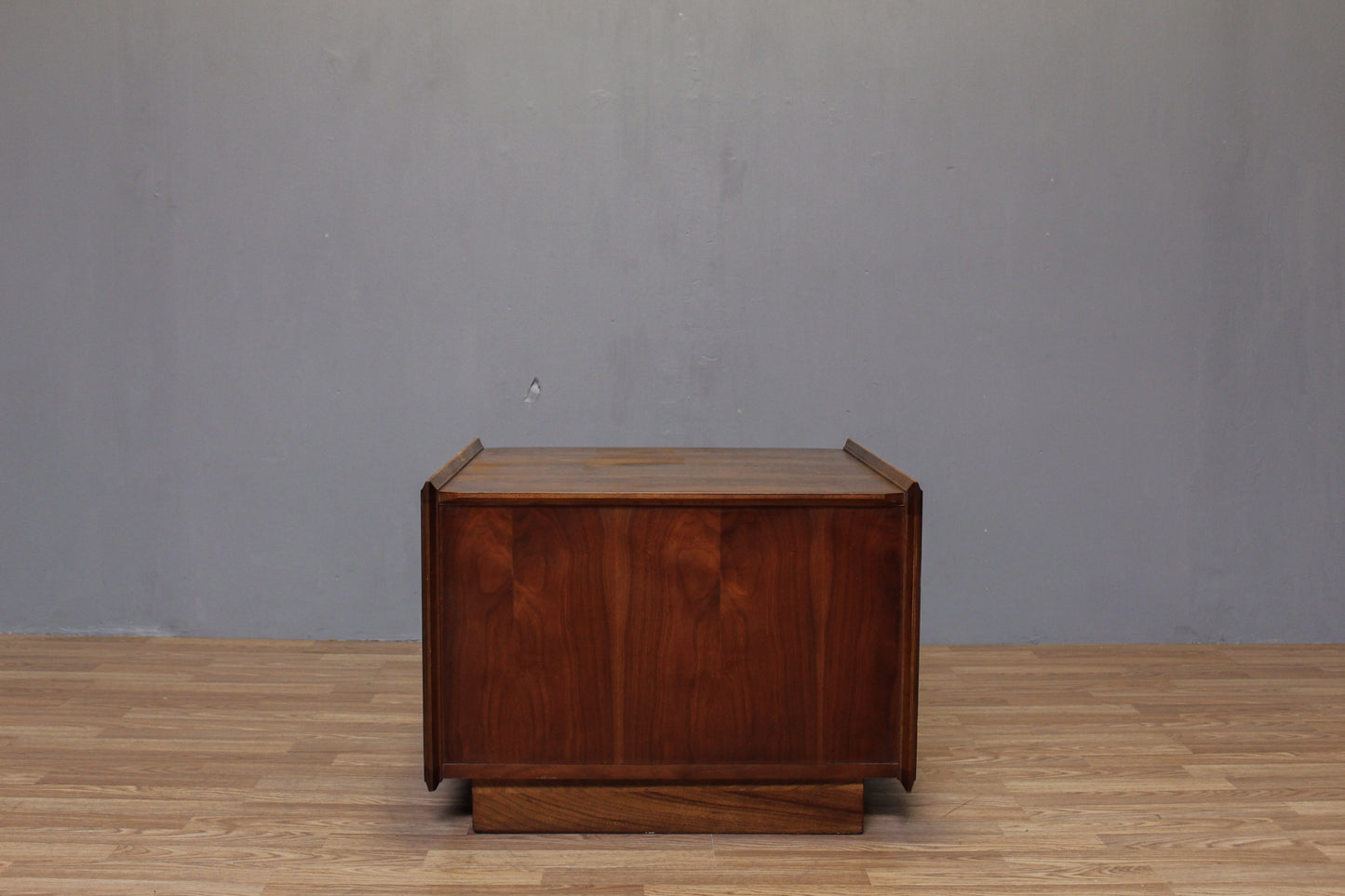 Lane "First Edition" End Table - ONLINE ONLY