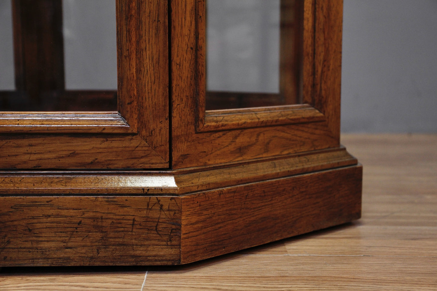 Octagonal Burl & Glass Illuminated End Table