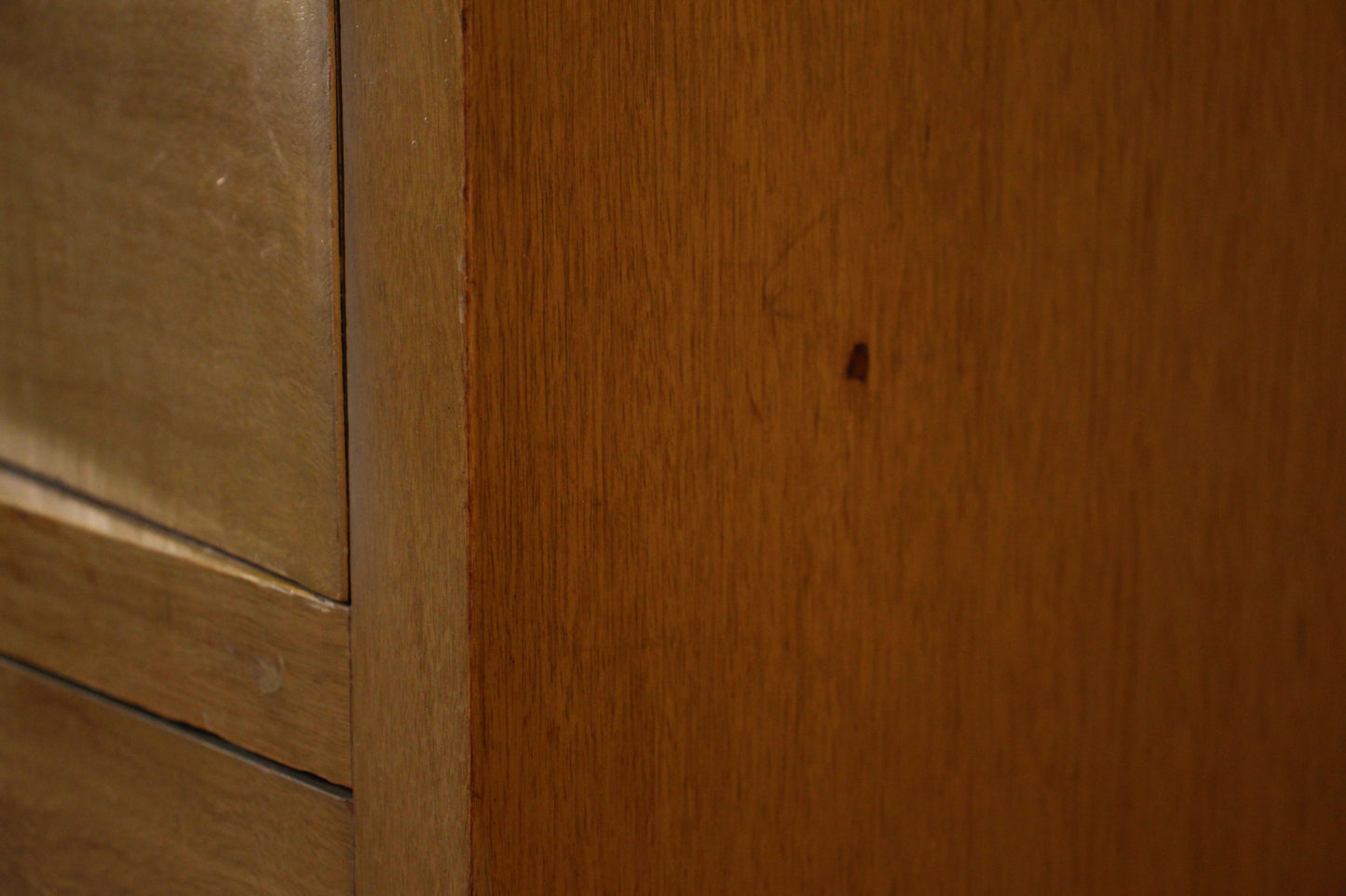 Red Lion Sable 7-Drawer Highboy Dresser
