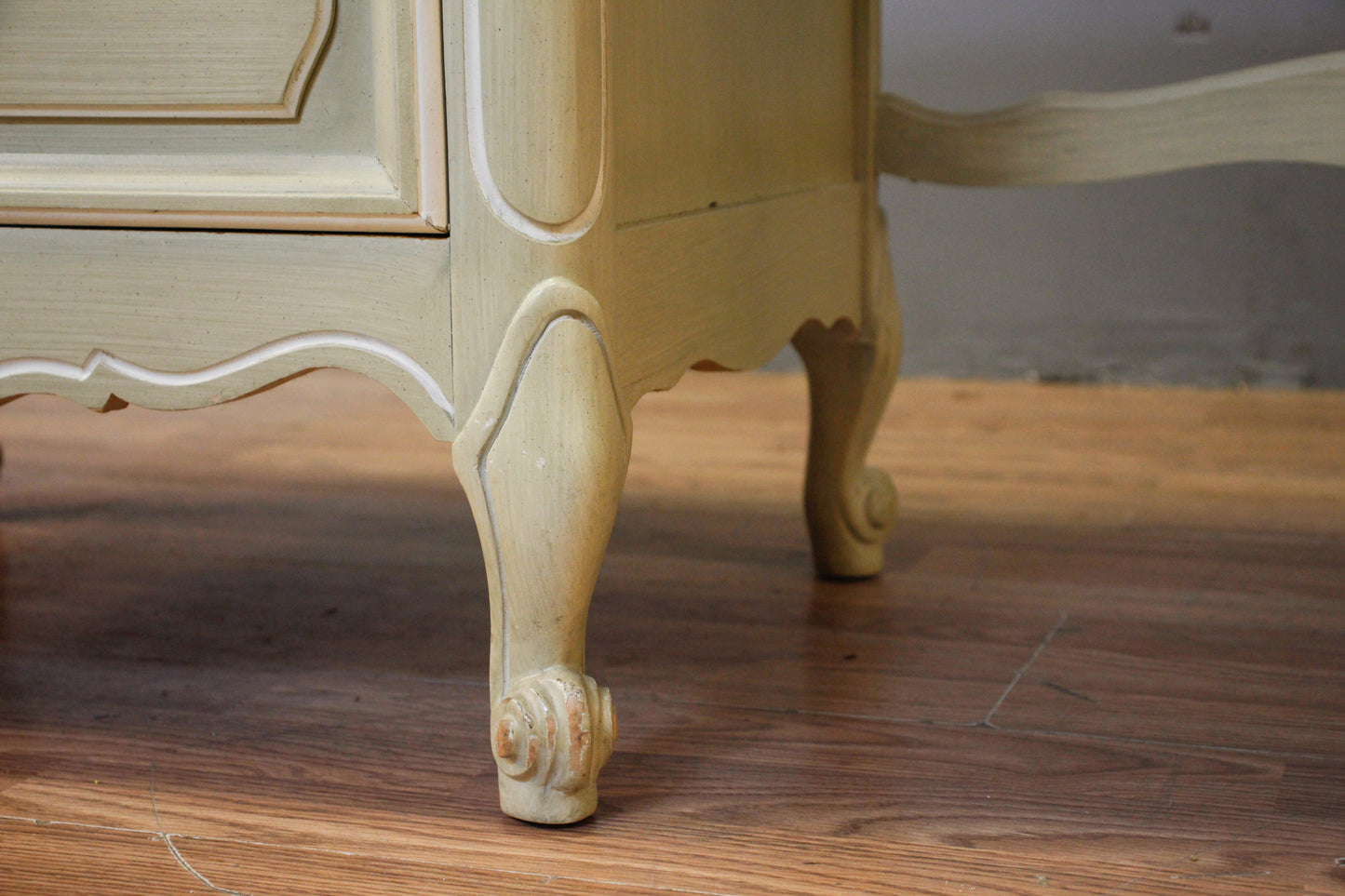 French Provincial Honeydew 4-Drawer Desk - ONLINE ONLY