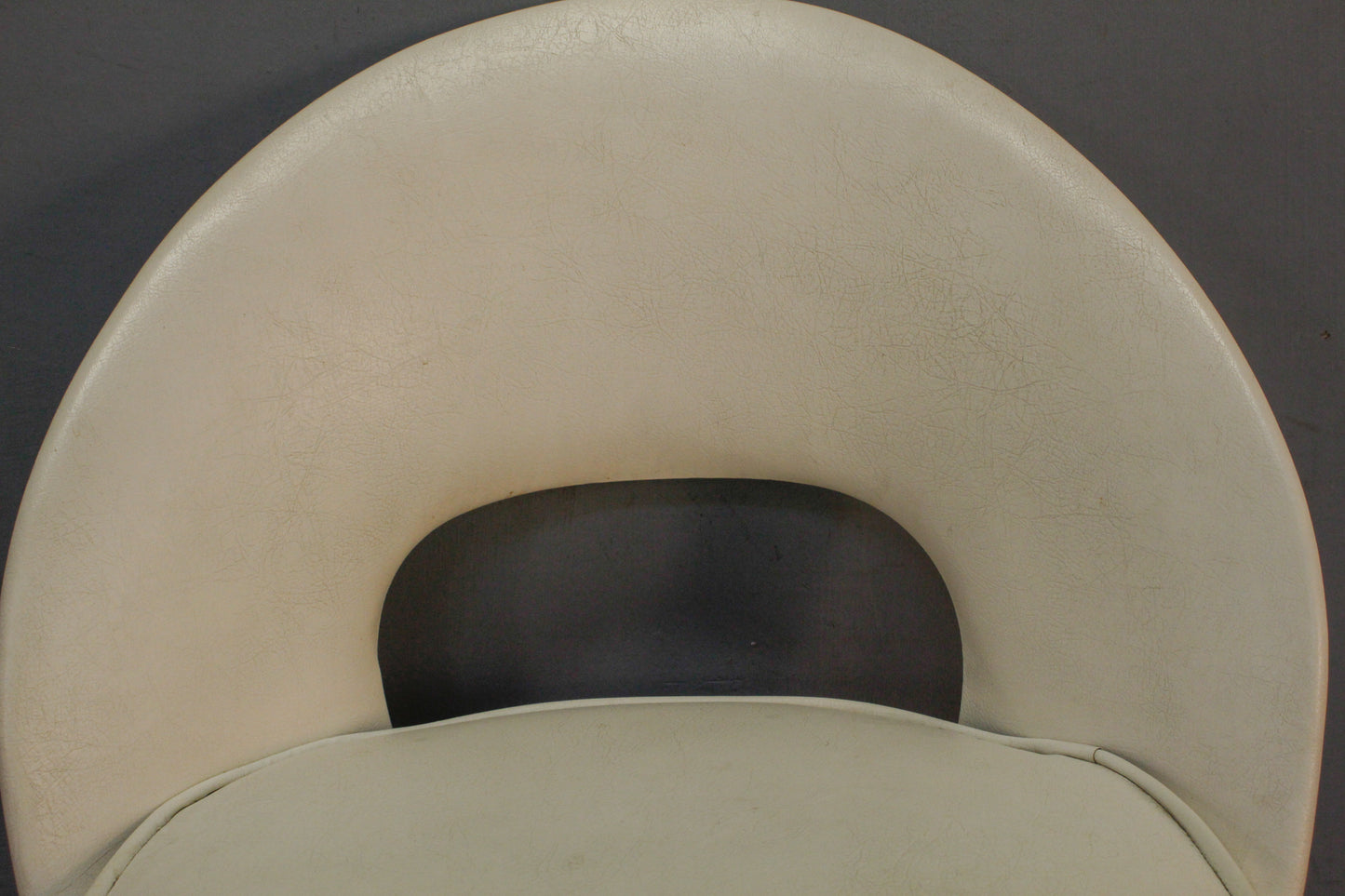 Marshmallow Swivel Bar Stool