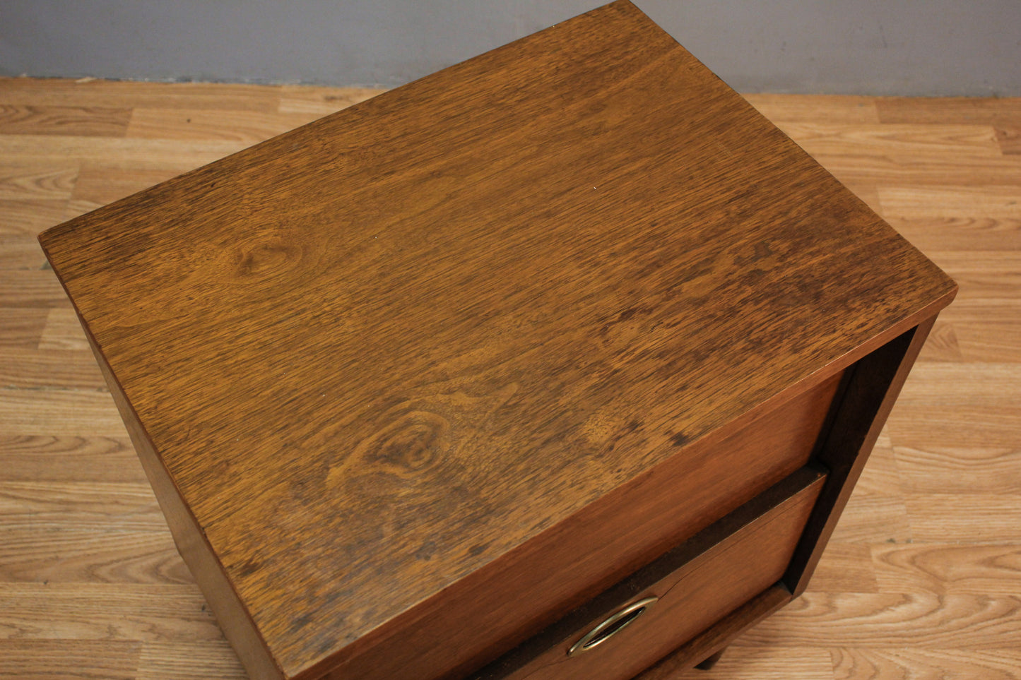Mainline by Hooker 2-Drawer Nightstand