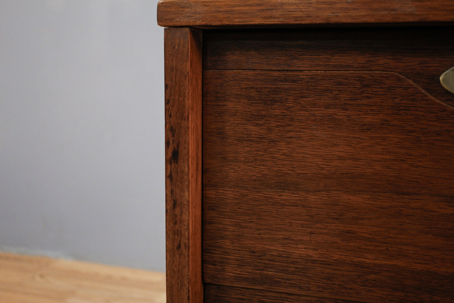 Mainline by Hooker 2-Drawer Nightstand
