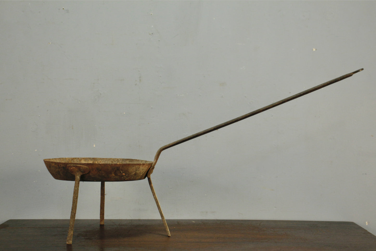 Antique Long-Handle Spider Skillet