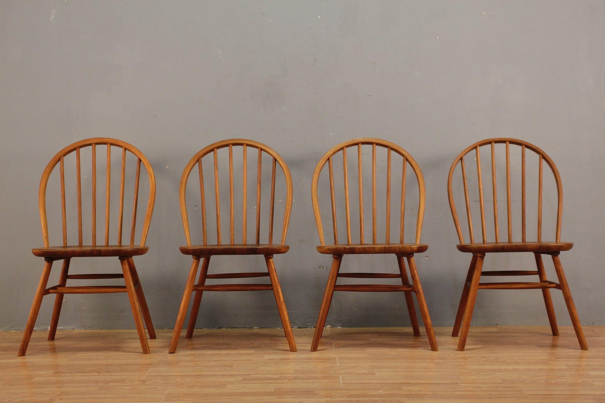 Classic Maple Windsor Side Chair – Furnish Green